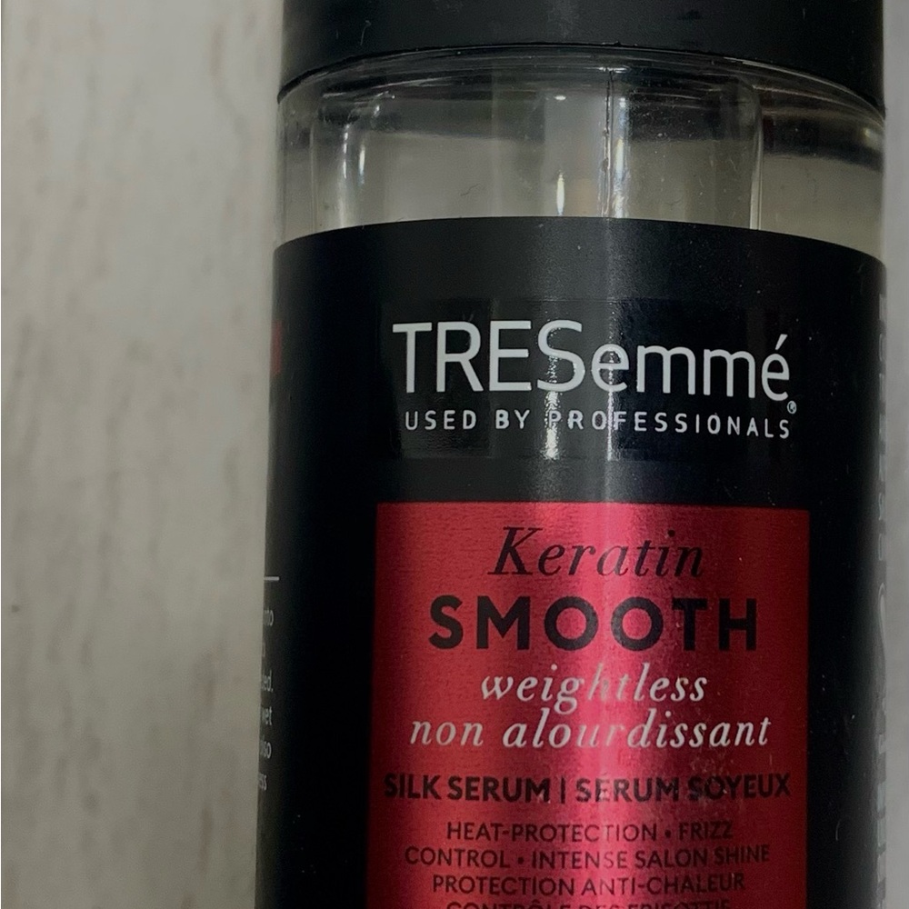TRESemmé Keratin Smooth Silk Serum